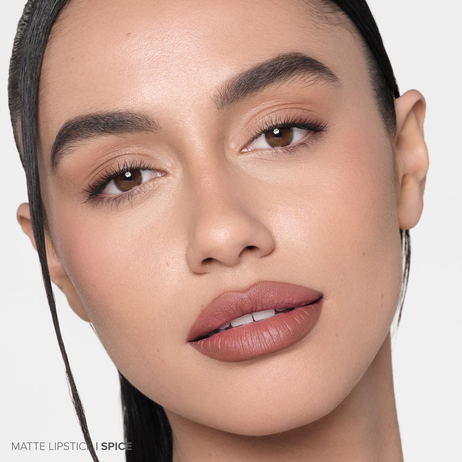 MATTE VELVET LIPSTICKS (LABIAL MATE)